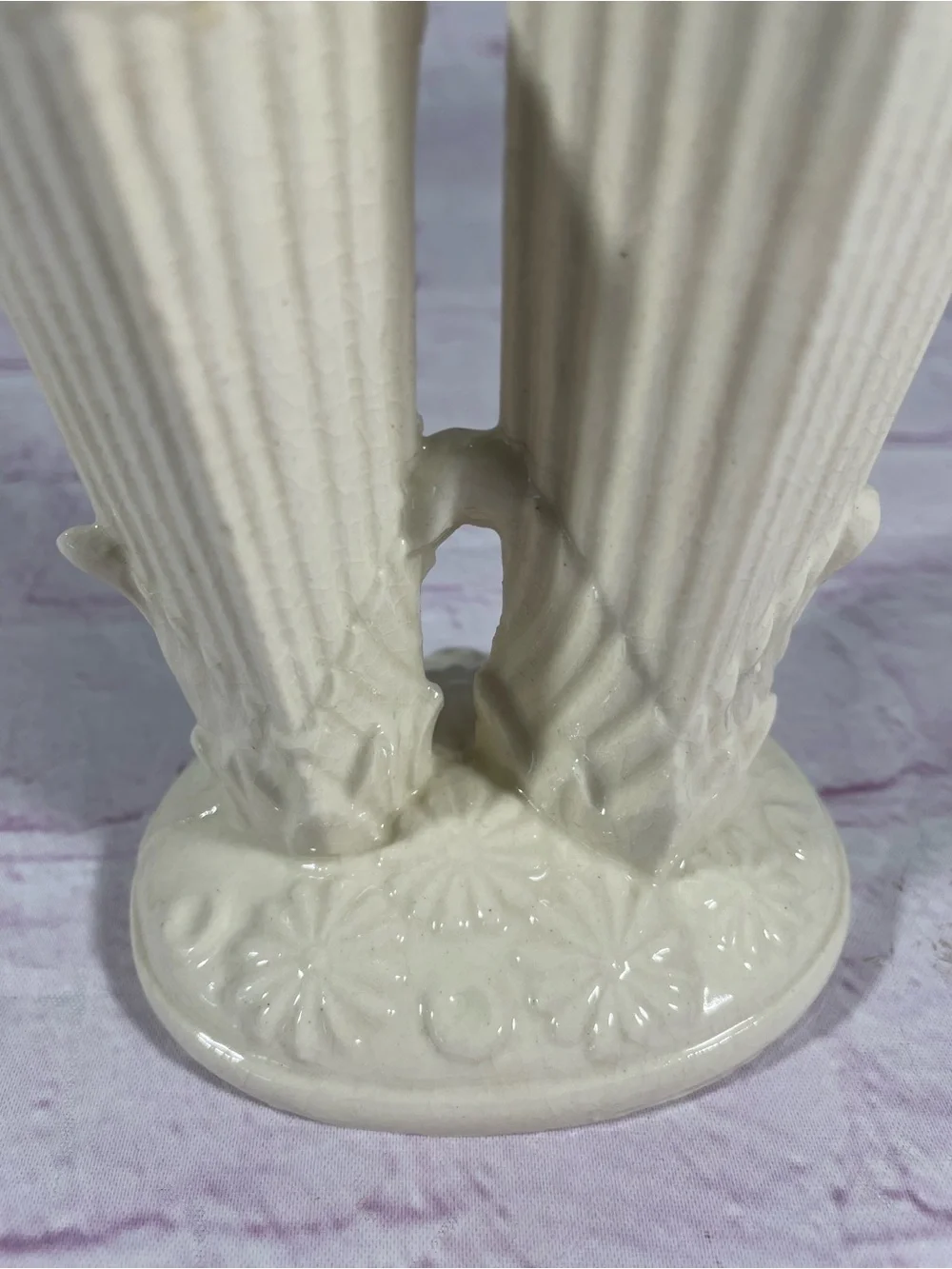 Vintage Double Gladiola Ceramic Flower Vase Made in Japan - Picture 3 of 10